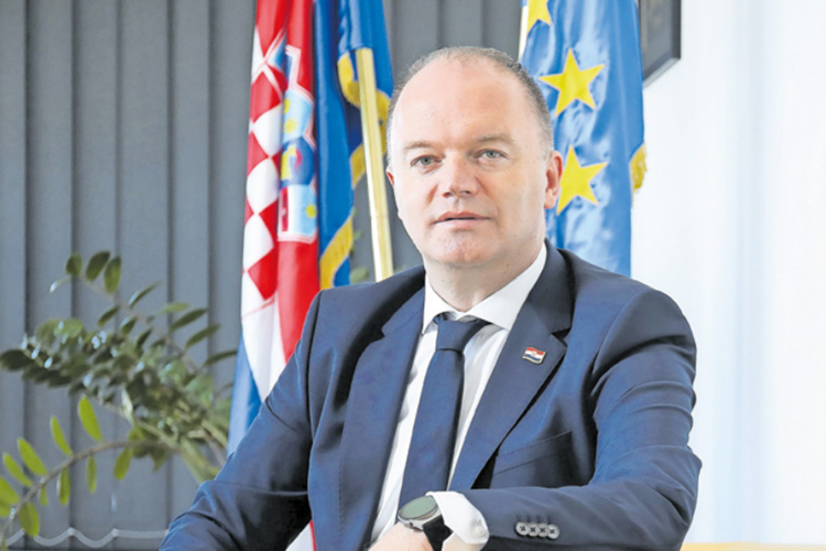 Slika /Fotografije - vijesti/2024/listopad/Ministar_VL.PNG